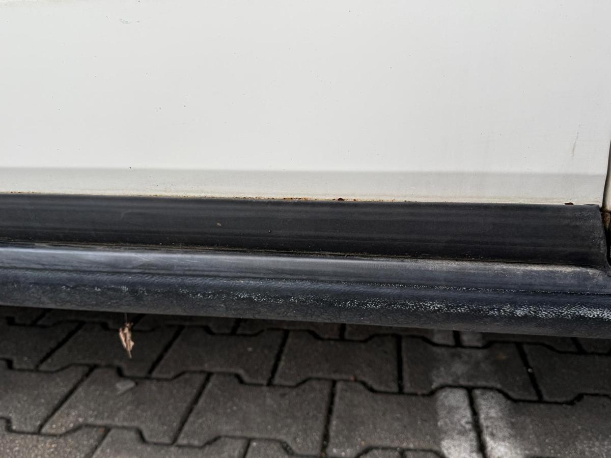 Audi 100 C4 original Tür vorn links L90E Alpinweiss Rohbau BJ91